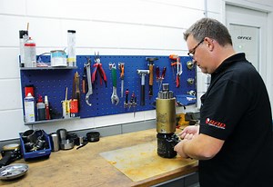 Types of torque wrenches Radial Torque Tools