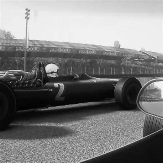 Check Out How Formula 1 Was in the 1960s - Great Divebomb Overtake | Racing Spec