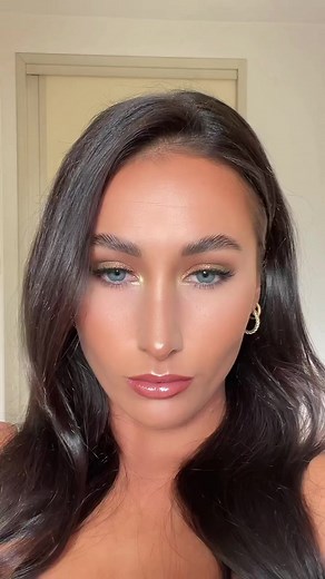 Stage Make-Up Tutorial for Dancers at The Streamers NL Event