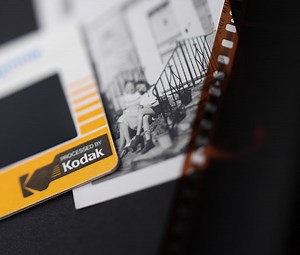 Transfer Negatives to CD or Digital | Kodak Digitizing