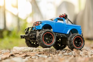 5 Best Remote Control Cars For Dogs To Chase In 2025!