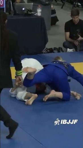 Ffion Davies is Back in Action At the World Master 2025!