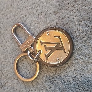 Louis Vuitton Black Silver Circle Emblem Logo Monogram Keychain Bag Charm