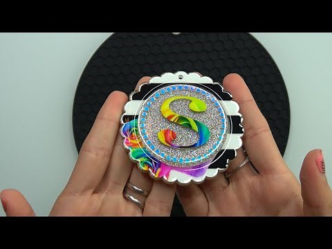 How to make a layered acrylic keychain with loose glitter and printed vinyl.