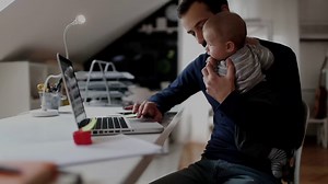 Usługi PZU są dostępne za pośrednictwem serwisu internetowego i aplikacji mobilnej mojePZU, formularza na stronie pzu.pl oraz agentów i infolinii. Zachęcamy do tej formy kontaktu z uwagi na stan zagrożenia epidemiologicznego. Zwiększyliśmy przepustowość serwisu mojePZU, aby mogło z niego korzystać jednocześnie więcej osób. Nasi konsultanci czuwają pod numerami infolinii. Telefoniczne i mailowo dostępni są również nasi agenci. Dla pracodawców wprowadziliśmy możliwość zawierania przez telefon umów