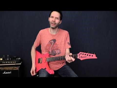 Paul Gilbert demoing Sub 'N' Up Octaver