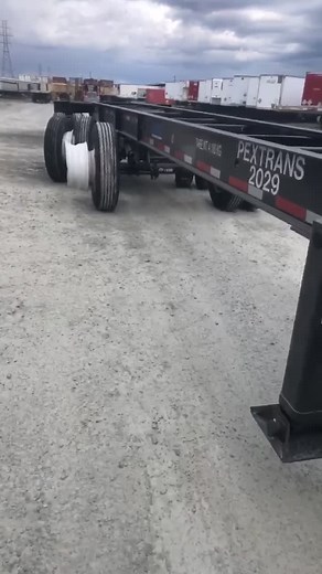 Trailer was a week old #trailer #truck #fail #fucked #up #work #mechanic