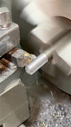 Threads in metal rod use diamond tool