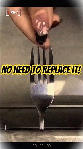 Fix a Broken Zipper Using a Fork – No Need to Replace It!