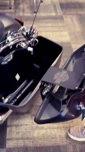 Shock adjustment on a 2022 Road Glide Special Touring bike!