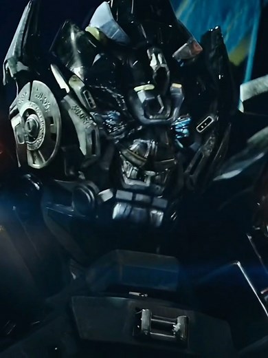 Ironhide Clips from Transformers: Dark of the Moon