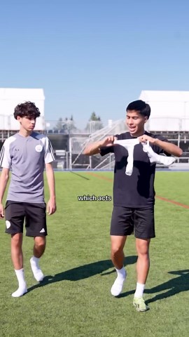 Haris Hussaini on Instagram: "Grip socks or Nike socks? ⬇️"