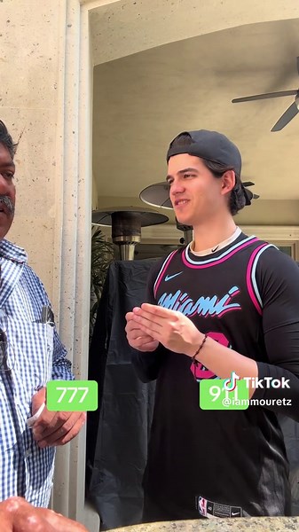 Adivinando el Código con Eugenio Mouret