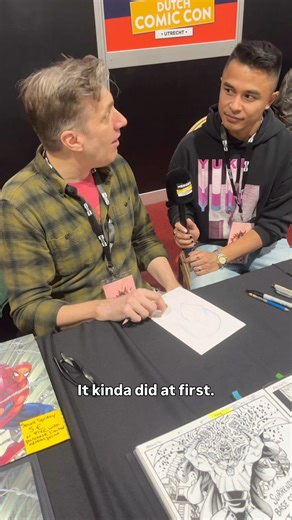 A true comic book icon at Heroes Dutch Comic Con Winter 2025 📚 ✨ We sat down with legendary comic artist Todd Nauck, known for his iconic work on Amazing Spider-Man #583, the best-selling comic of the 2000s, and his legendary five-year run on the original Young Justice. With decades of work for both Marvel and DC, this interview is a must-watch for comic fans! #HDCC #HeroesDutchComicCon #ComicArtist #Todd Nauck #YoungJustice #Spiderman | Heroes Dutch Comic Con
