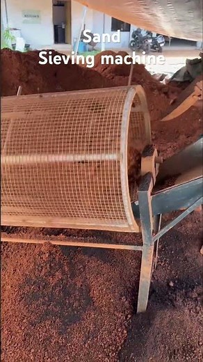 Sand sieving machine