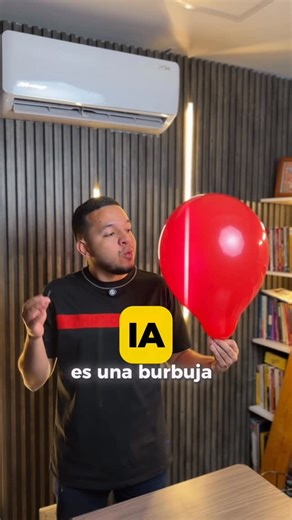 RICARDO NUÑEZ | NEGOCIOS DIGITALES on Instagram: "La burbuja de la inteligencia artificial está a punto de explotar y nadie habla de esto 💣 Big Tech gasta $560 mil millones en IA este año pero solo recupera $35 mil millones. Por cada 16 dólares invertidos, recuperan 1. Los chips se vuelven obsoletos en 2 años. El MIT descubrió que programadores son 20% MÁS LENTOS usando IA. Y lo más loco: hasta los CEOs de Google, OpenAI y Amazon admiten públicamente que hay “irracionalidad” en todo esto. Cuand