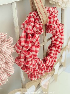 How to make a Ribbon Wreath the Easy Way