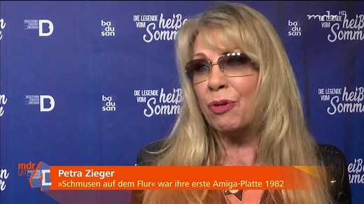 Hommage an den Sound des Ostens: Drei Jahrzehnte nach dem Mauerfall kommen die erfolgreichsten Lieder der DDR auf die Bühne. "Die Legende vom heißen Sommer" verpackt gut 50 Amiga-Ohrwürmer in eine Theatershow. | MDR - Mitteldeutscher Rundfunk