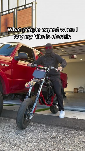 Electric Dirt Bikes - Unveiling the Surronster Face