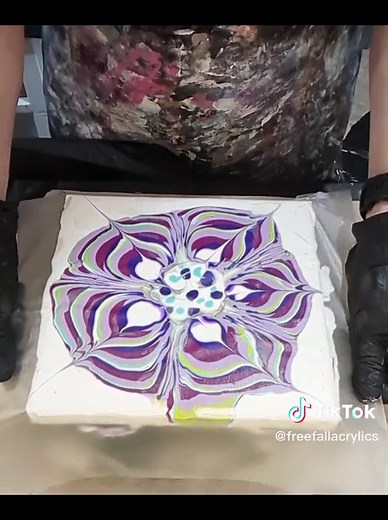 Easy Beginner Paint Pouring Techniques Tutorial