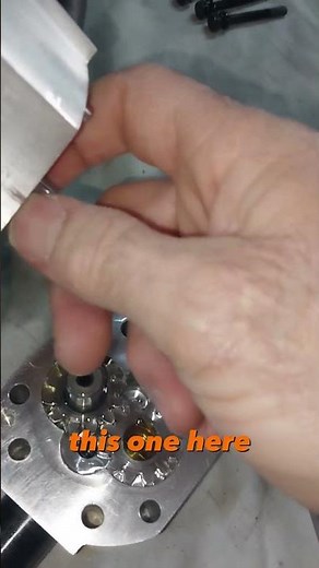 Understanding Geared Flow Dividers: Dismantling and Performance Insights