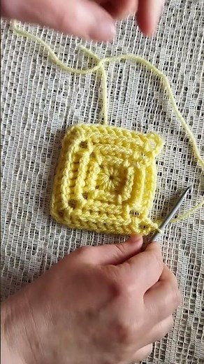 Super Easy Granny Square For Beginners / Crochet Tutorial