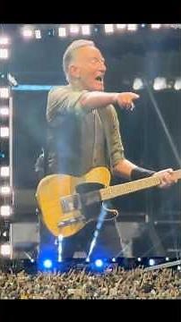 Bruce Springsteen – Born in the USA – Live Powerful Performance 🇺🇸🔥 #brucespringsteen #milan