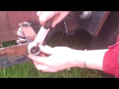 How to remove rusty corroded nuts with a nut splitter tool that works