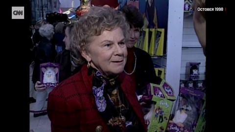 Remember Furby? Watch what it was like to buy the nostalgic toy in 1998