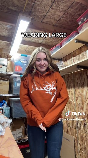 Sizing guide if you want an oversize hoodie 🙌🏻