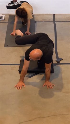 Hydrants are more than a glute drill. They train hip rotation, joint control, and pelvic stability while directly improving access to pancake and mid split positions. By moving the femur head internally and externally, the exercise creates space in the joint while strengthening the surrounding muscles. Why to include Hydrants in training: - Activates deep glute stabilizers - Improves control of hip rotation - Expands range for mobility-focused skills - Builds resilience for balance and inversion