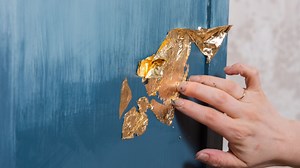 22K views · 23 reactions | Have you ever wanted to learn how to apply gold leaf to your projects? How does it look like compared to our Metallic paints? What if you want to use both? Jennylyn Pringle has all that covered in our tutorial! Subscribe to our YouTube channel for more videos: https://www.youtube.com/fusionmineralpaints | Fusion Mineral Paint | Facebook