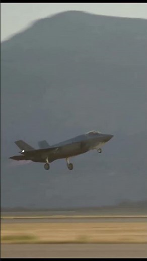 U.S. F-35 Stealth Fighter Jet Successfully Drops B61-12 Nuclear Bomb in Test