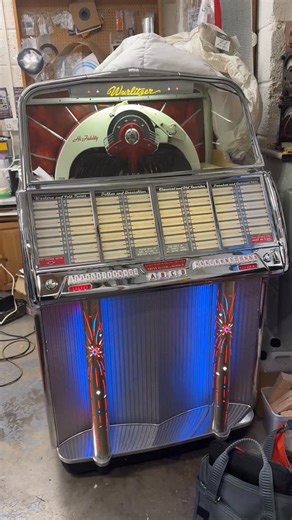 Wurlitzer 1800 ready for delivery #wurlitzer #jukebox #fifties #jukeboxrestoration #wurlitzerjukebox #fiftiesstyle #rocknroll # | The Jukebox Man