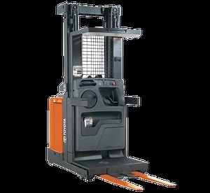 Toyota 5000 Series Order Picker Forklift