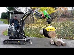 Reisiggreifer am Mini-Bagger