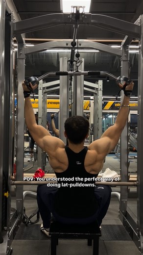 ᴀᴀʀʏᴀ ɢᴜʟʜᴀɴᴇ on Instagram: "Okay so the key factor while performing lat pulldowns is - scapular depression. Depressing your shoulder blades during lat pulldowns optimizes latissimus dorsi recruitment while limiting excessive upper trapezius dominance, which improves shoulder mechanics and makes the movement safer and more hypertrophy‑specific for the lats. What scapular depression does: When you actively pull your scapulae “down and slightly back, you bias the muscles responsible for scapular d