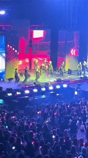 TXT's BEST Dance Break in Their 2025 Concerts #kpop #concert #kpopconcerts #txtworldtour #txt