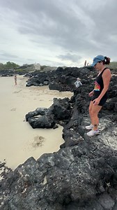 Sand glorious sand! Kua Bay -there’s still a bit of a drop off to get onto beach! | 365 Things To Do In Kona, HI
