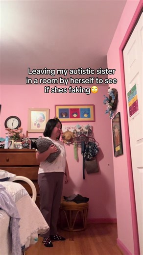 Only jokes i know she can secretly talk dw #autism Edit: No mean comments pls i love her dearly ill ride at dawn for her this is a very lighthearted video☺️❤️🐿️