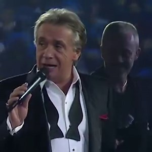 121K views · 8.5K reactions | Qui dit déconfinement dit... " Quand on fait la java le samedi à Broadway ça swingue comme à Meudon "  Michel Sardou à Bercy en 1998 | Michel Sardou - Universal Music | Facebook