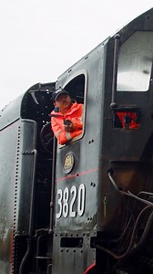 🛠 Transport Heritage NSW has relocated locomotive 3820 to the Chullora workshops for its static restoration! 👷 The locomotive was recently hauled by rail from the NSW Rail Museum in Thirlmere, located in Sydney’s southwest, and delivered to Chullora, where it was shunted into the workshops. 🚂 As the only 38-class locomotive preserved in original condition, THNSW volunteers will now commence work to restore the locomotive for display at the NSW Rail Museum. We look forward to seeing 3820 retur