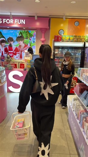 These blind boxes are available from Nov 1st at select locations: 📍Toronto – Toronto Eaton Centre 📍Quebec – CF Carrefour Laval 📍Alberta – West Edmonton Mall (North America’s 1st MINISO LAND – Opening Nov 1!) @MINISO #MINISO #minisocanada #plushpendant #HangOutwithMINISO #keychain