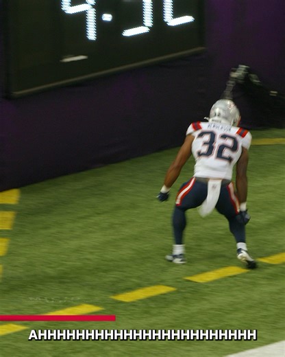 470K views · 10K reactions | TreVeyon Henderson mic’d up for his touchdown in Minnesota! | New England Patriots | Facebook