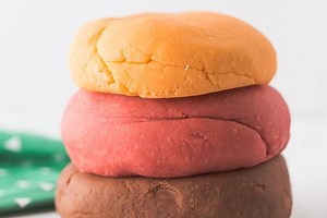 Fall Playdough - Easy Homemade Recipes!