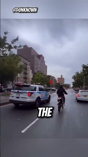 Cop VS Dirt bike Rider... ðŸ¤¯ðŸ¤¯