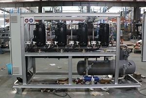 [Hot Item] The Parallel The Parallel Compressor Unit Adopts an Electronic Oil Level Controller to Ensure The Stable Oil Level of Each Compressort Adopts an Electronic Oil