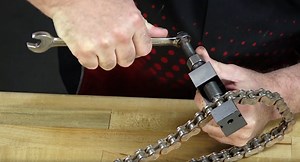 How to Use a Motorcycle Chain Breaker Tool