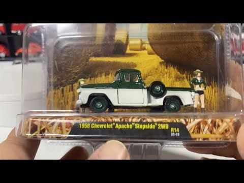1958 Chevrolet Apache Stepside 2WD Diorama from M2 Machines