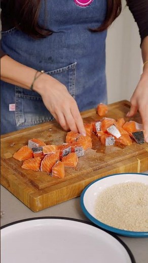 Sally's quick recipe for crispy and juicy salmon bites with dip 😍 🐟 | Bosch Air Fry function